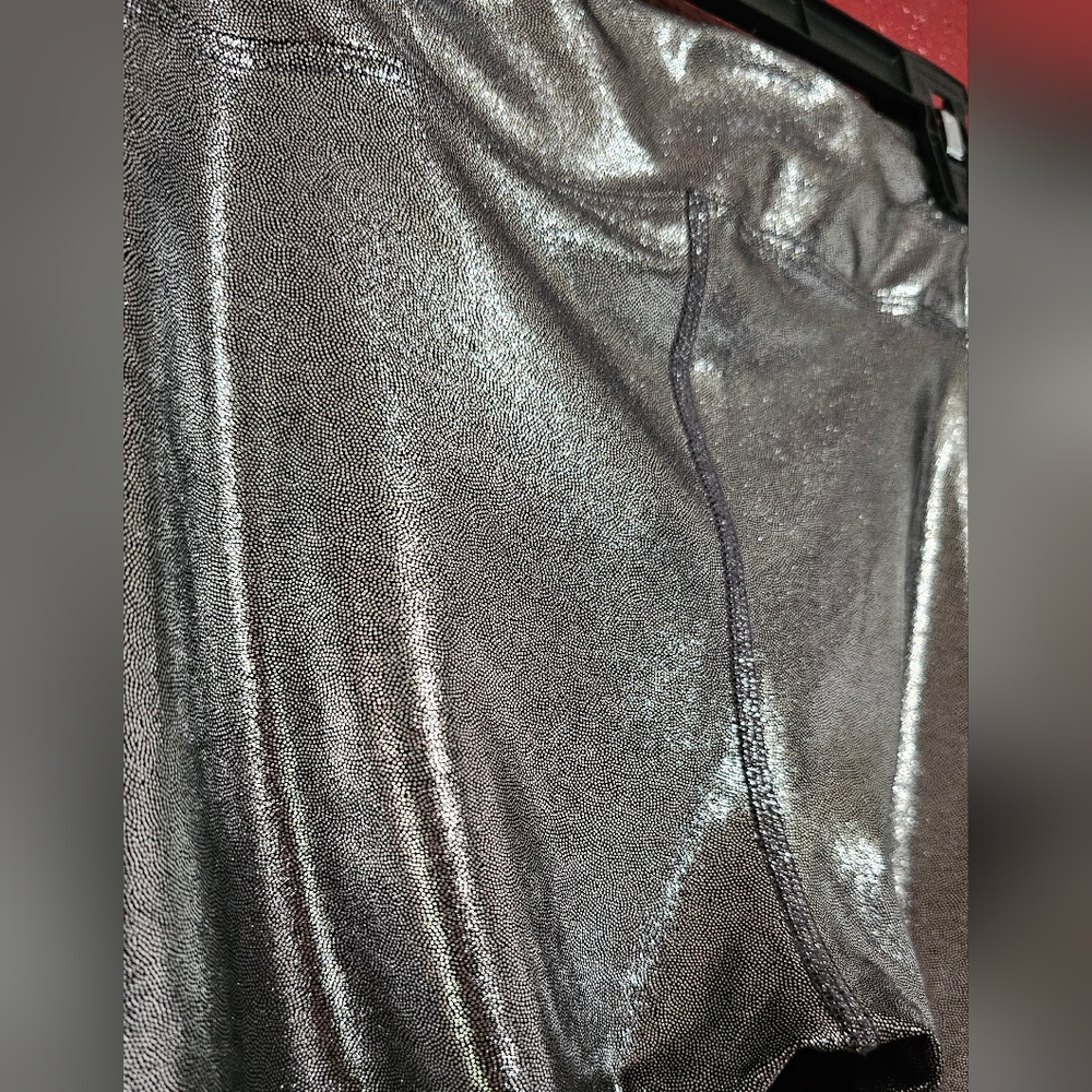Heroine Sport Metallic Gray Leggings - Picture 5 of 5